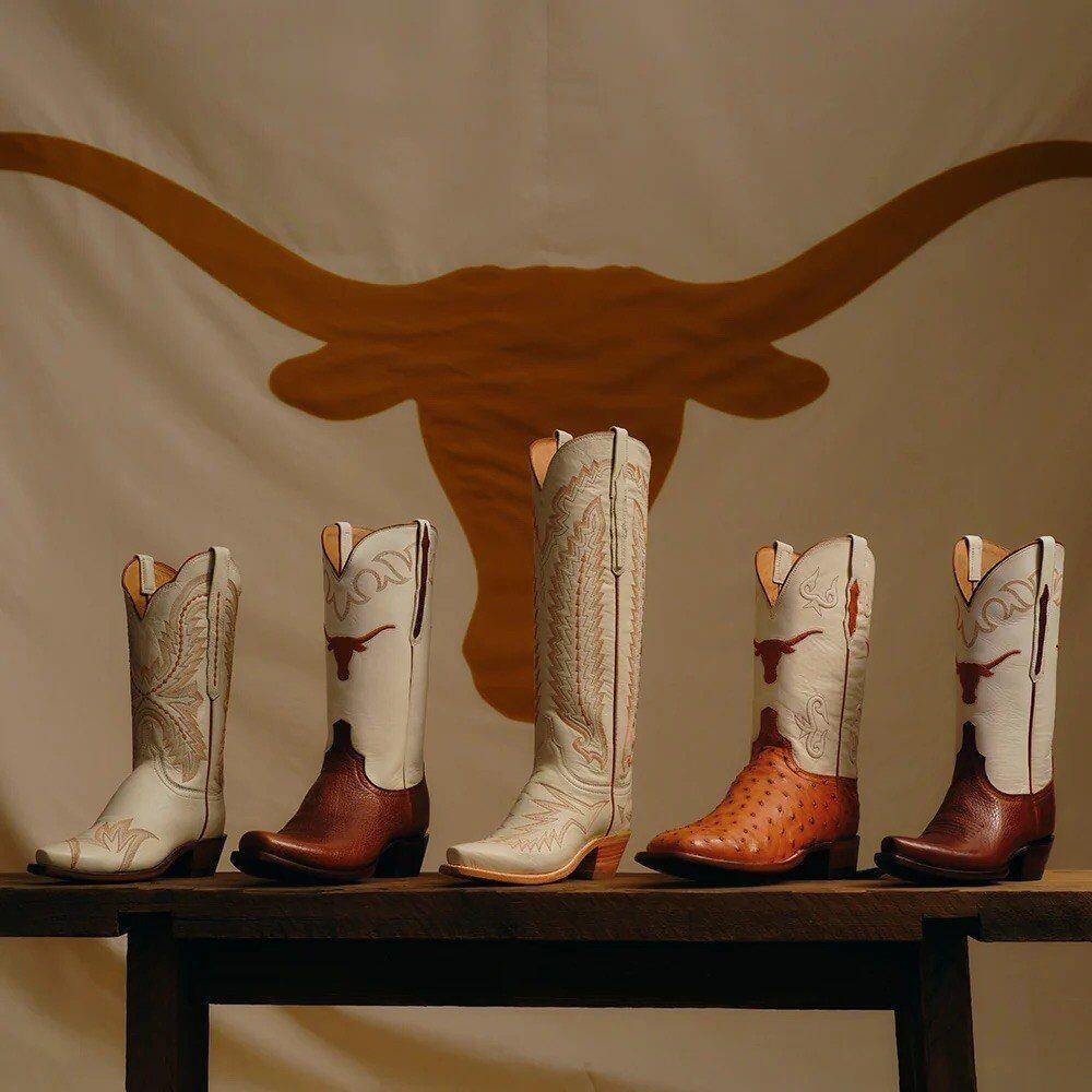 UT Longhorns display